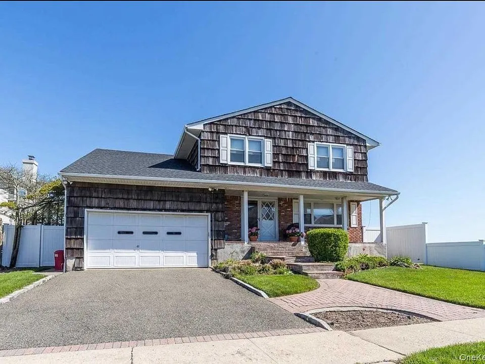 215 Scott Dr