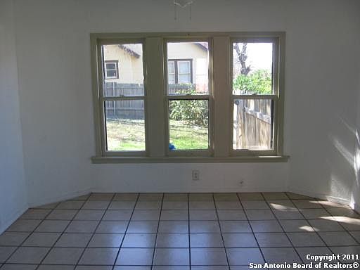 2nd image of 1518 SCHLEY AVE