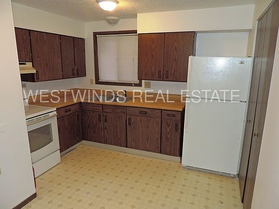 3rd image of 190 Sugar Creek Ln #4D