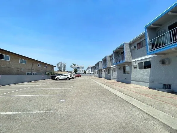 9075 Cedros Ave, 9075 Cedros Ave APT 11, Panorama City, CA 91402