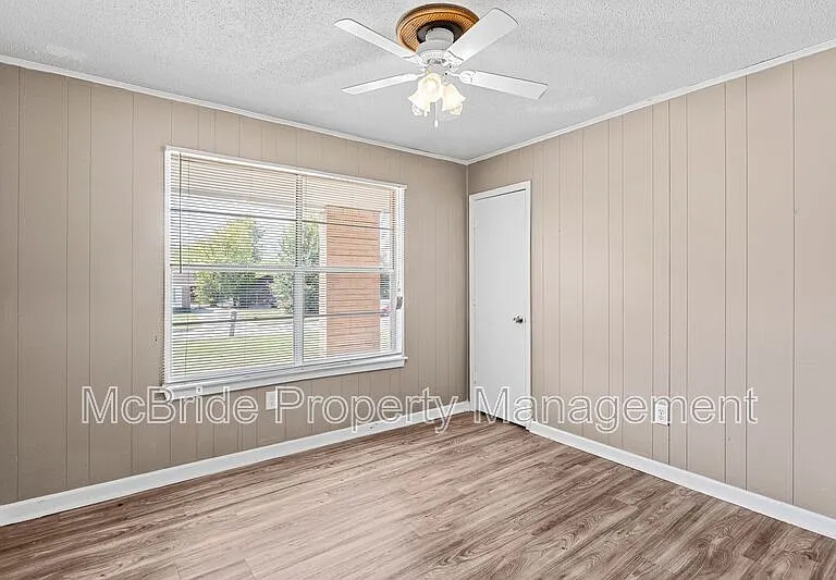 3615 Goldfinch Dr — Photo 16
