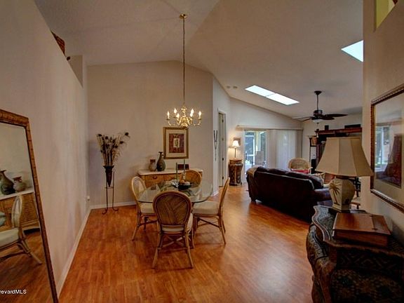 4th image of 3281 Deer Lakes Dr