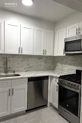 Rented by Sotheby's International Realty | media 29