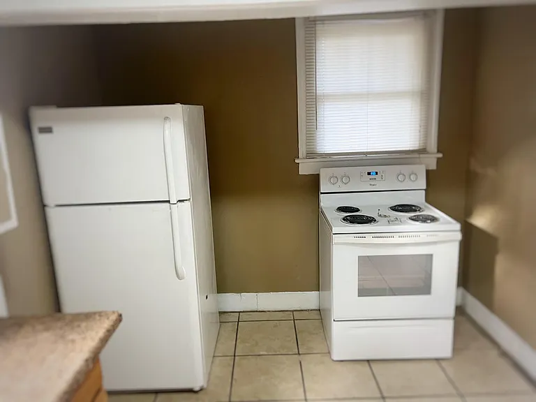 2716 Hubbard St #A — Photo 2