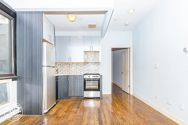 Rented by MySpaceNYC | media 8