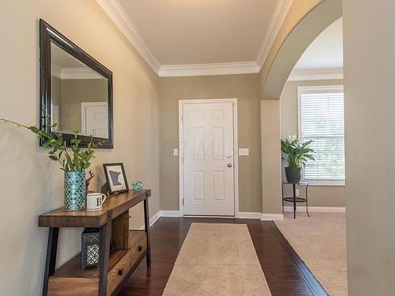 2nd image of 100 Balsam Dr