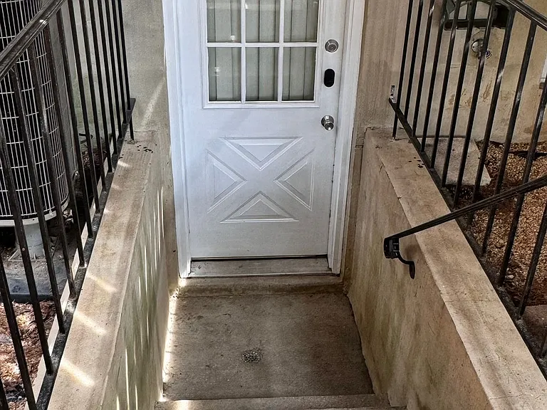 5758 Sweet Bay Ct — Photo 11
