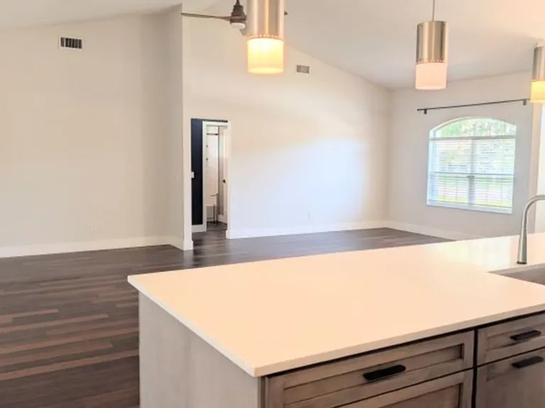107 Whispering Pine Dr — Photo 10