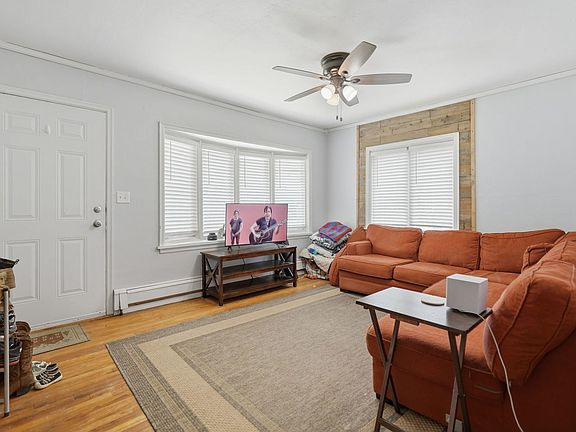 3rd image of 3414 Marquette St