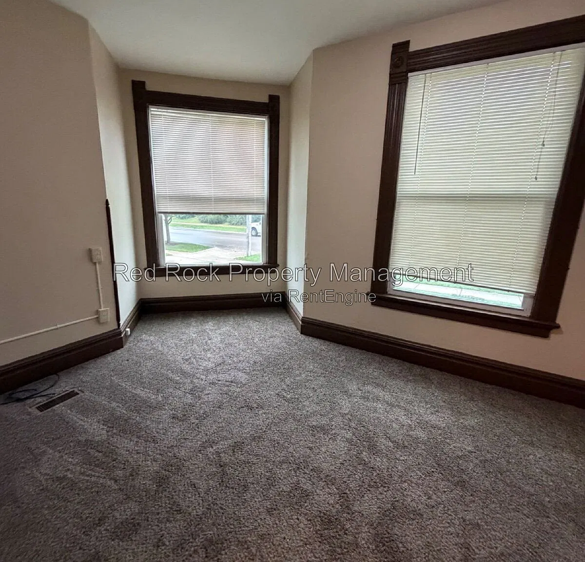1 bed, 1.0 bath, $850 — Photo 4