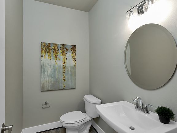 5th image of 2705 S Seabiscuit Dr