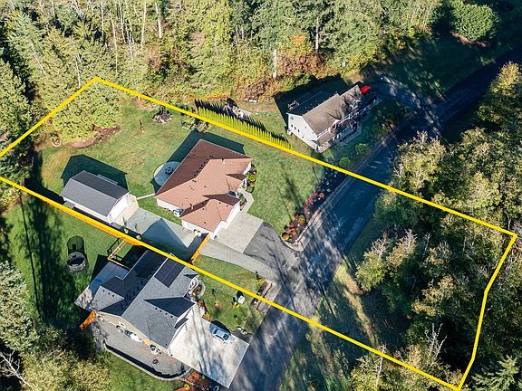 3rd image of 32216 54th Drive NW