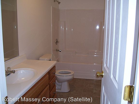 5th image of 107 N Osprey Ct