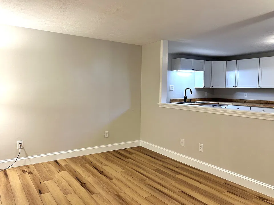 13 Hewey St #2