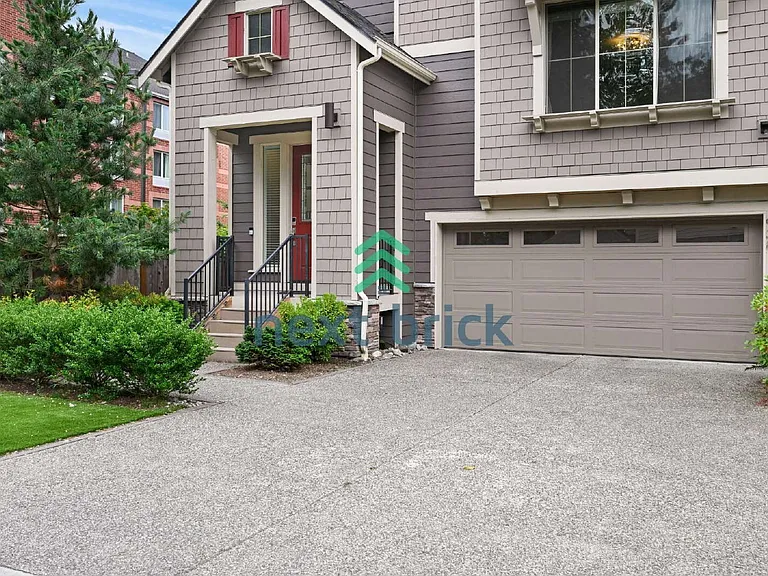 938 223rd St SE — Photo 2