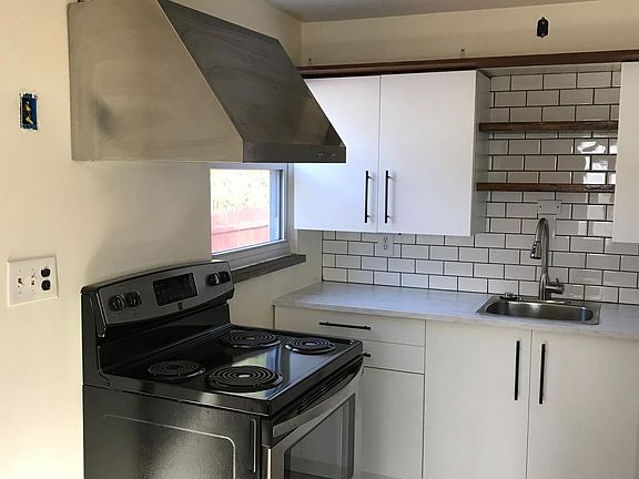 2nd image of 1136 Pritz Ave