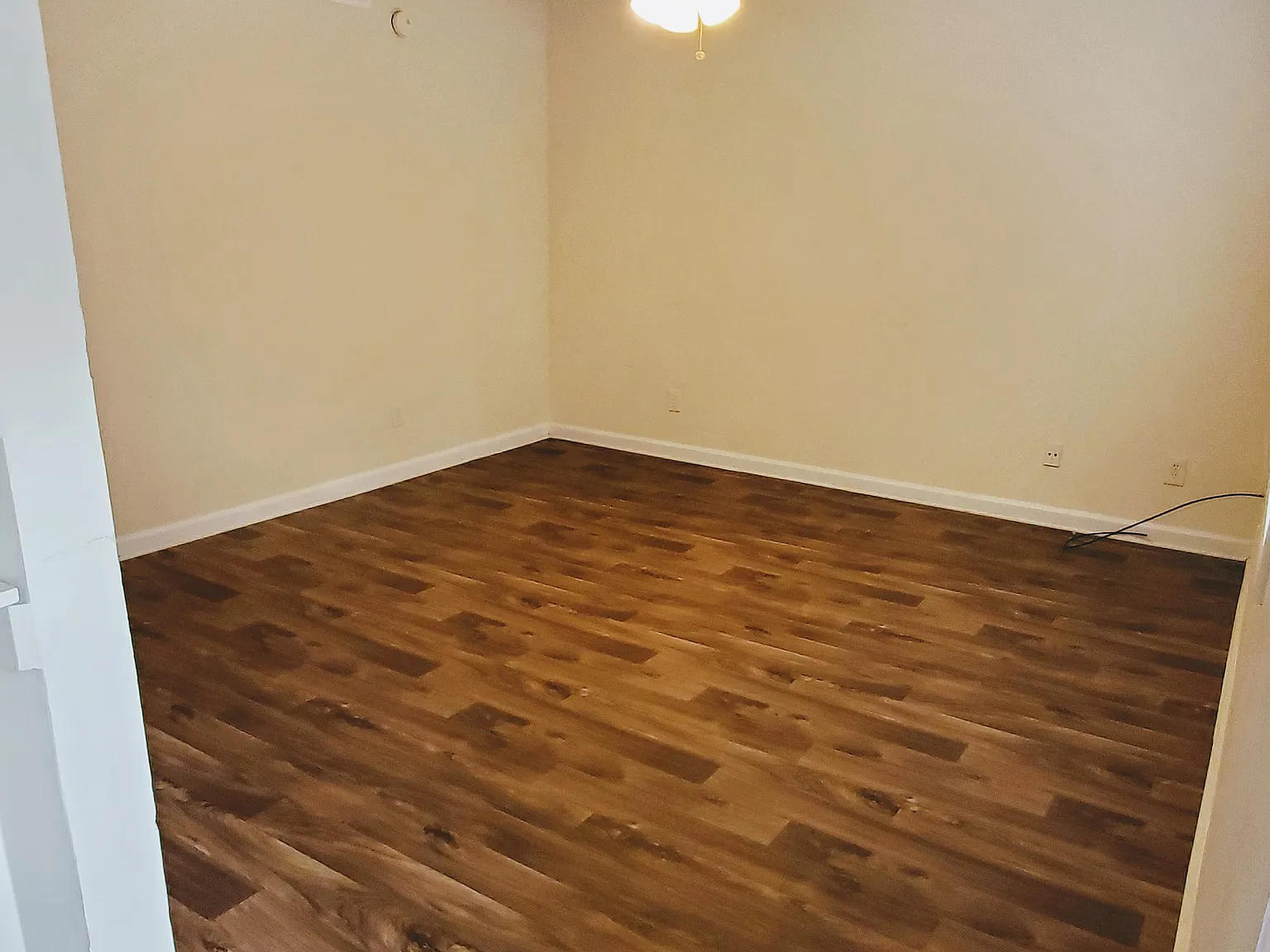 3 bed, 2.5 bath, 1150 sqft, $1,150 — Photo 4