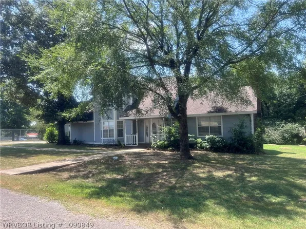 104 Church St, Roland, OK 74954