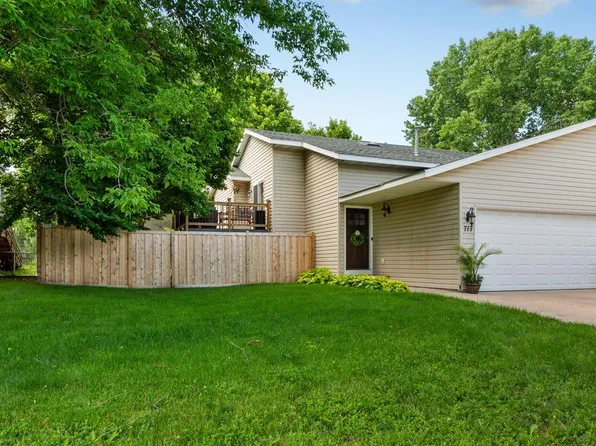 717 Hooper Ct, Jordan, MN 55352