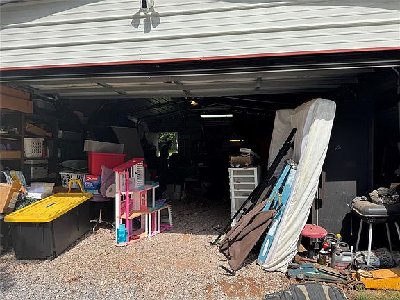 4th image of 7561 SE 125th St