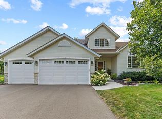 4574 Hummingbird Trl NE, Prior Lake, MN 55372