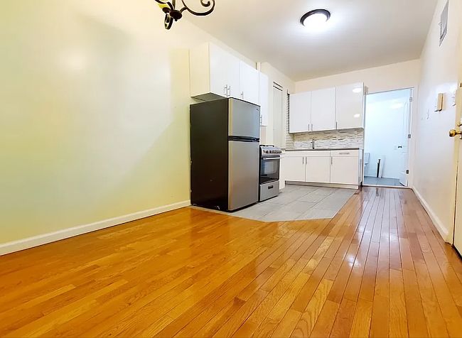 2nd image of 837 Bedford Ave #2D