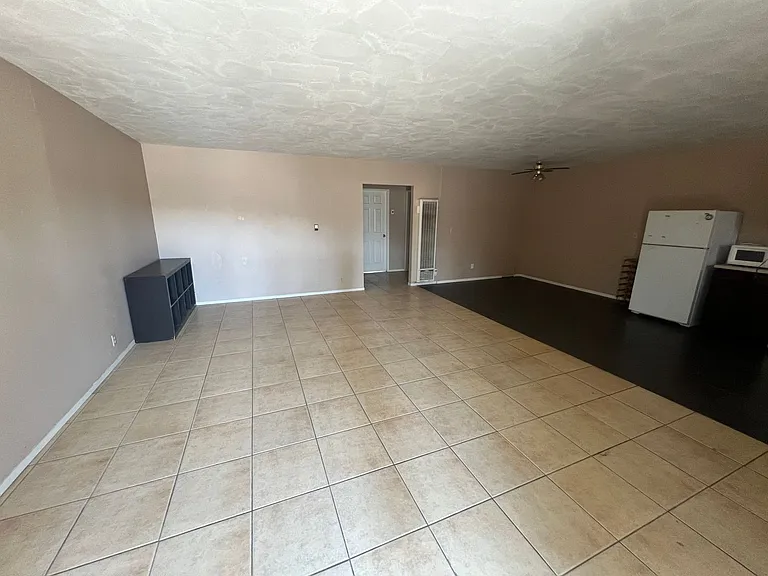 61776-61778 Desert Air Rd — Photo 3