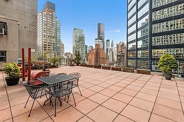 Rented by R New York