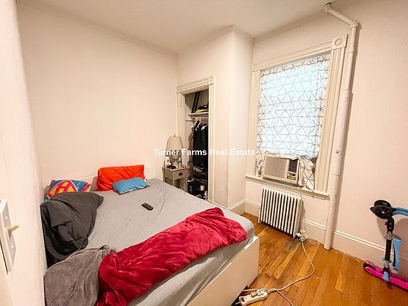 5th image of 22 Humphreys St #22