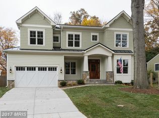 605 Birch St SW, Vienna, VA 22180