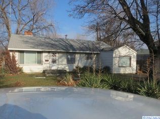 1910 W 2nd Ave, Kennewick, WA 99336