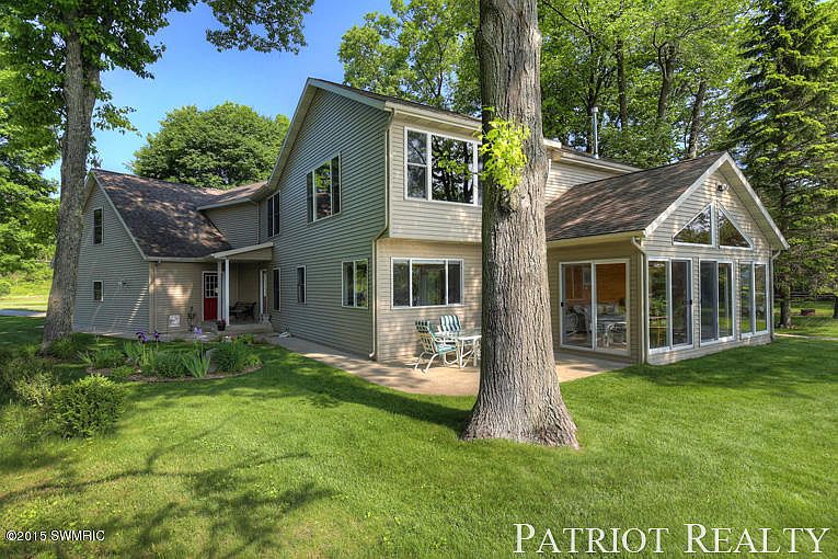 1st image of 5984 S Pear Ave