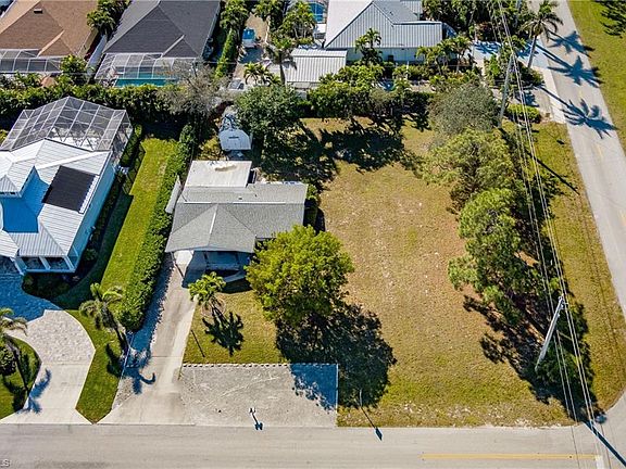 2nd image of 420 West AVE