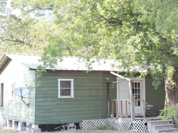 301 E Wood St, Streetman, TX 75859