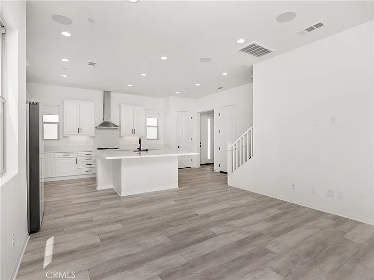 27448 Pioneer Ct — Photo 23