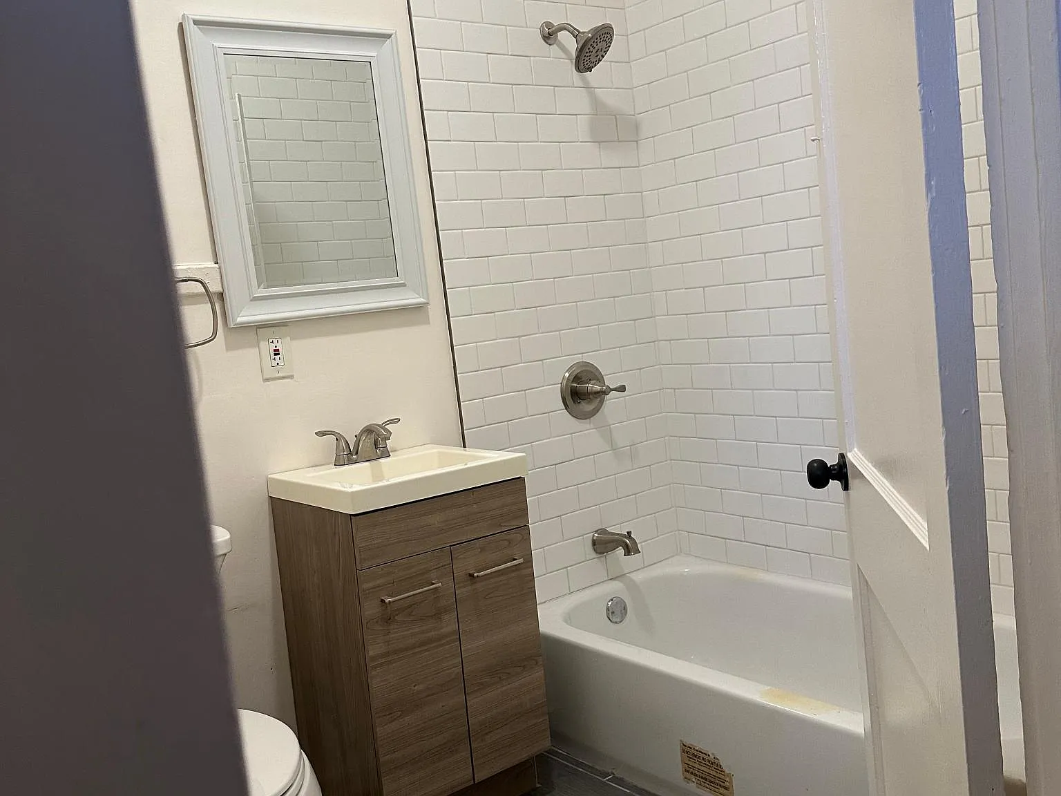 922 N Roman St — Photo 3