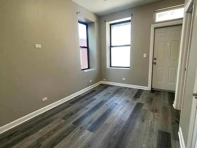 805 S Bishop St — Photo 6