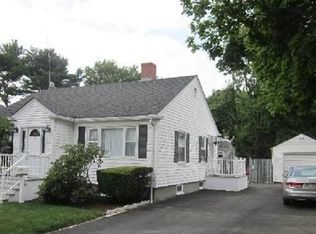 23 Wood St, Somerset, MA 02726