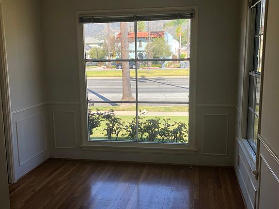 5th image of 562 W Glenoaks Blvd