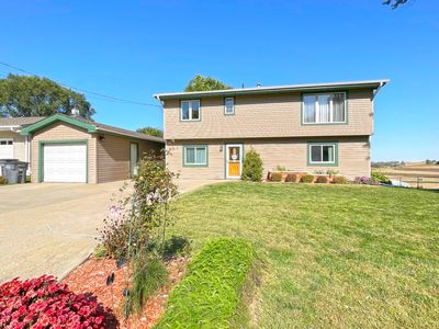 21 Countryside Dr, Treynor, IA, 51575