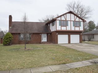 803 W Church St, Savoy, IL