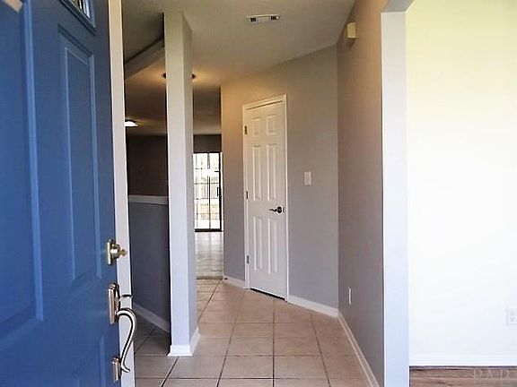 3rd image of 9529 Brentwood Blvd