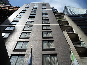 Sold by Manhattan Network Inc.