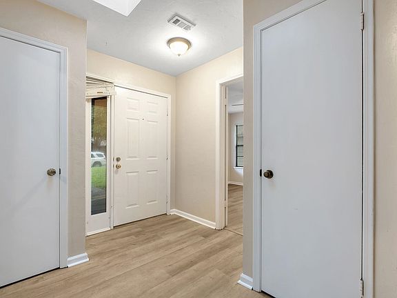 3rd image of 3237 Mound Dr