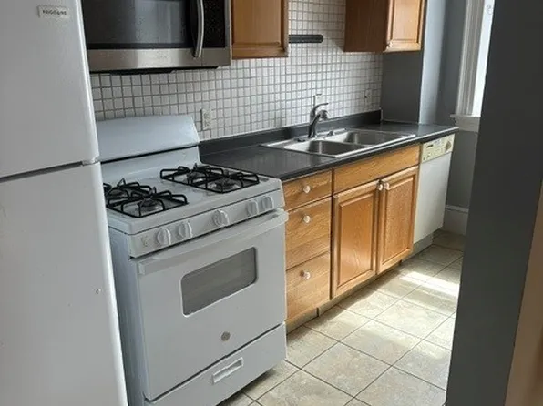 4367 Cresson St Floor 2, Philadelphia, PA 19127