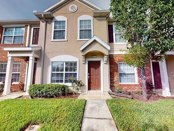 2nd image of 8121 Summer Gate Ct