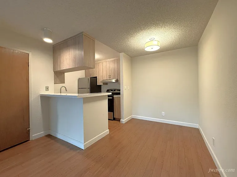 397 Half Moon Ln #5 — Photo 7