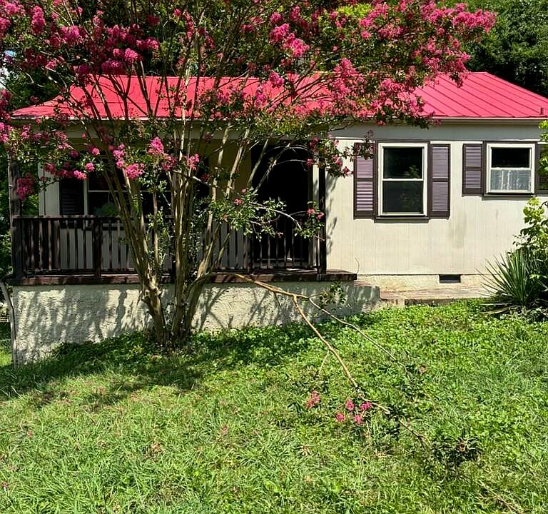 1st image of 2533 Seaton Ave