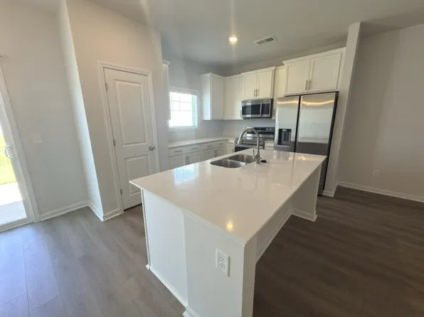 121 Bartlett Dr, Columbia, SC 29223