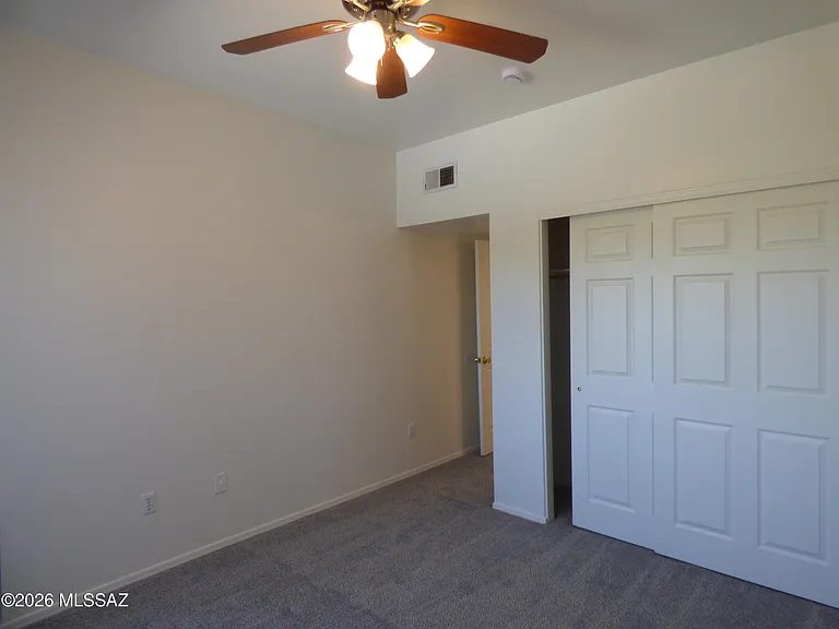 1077 N Riverside Dr #1 — Photo 12